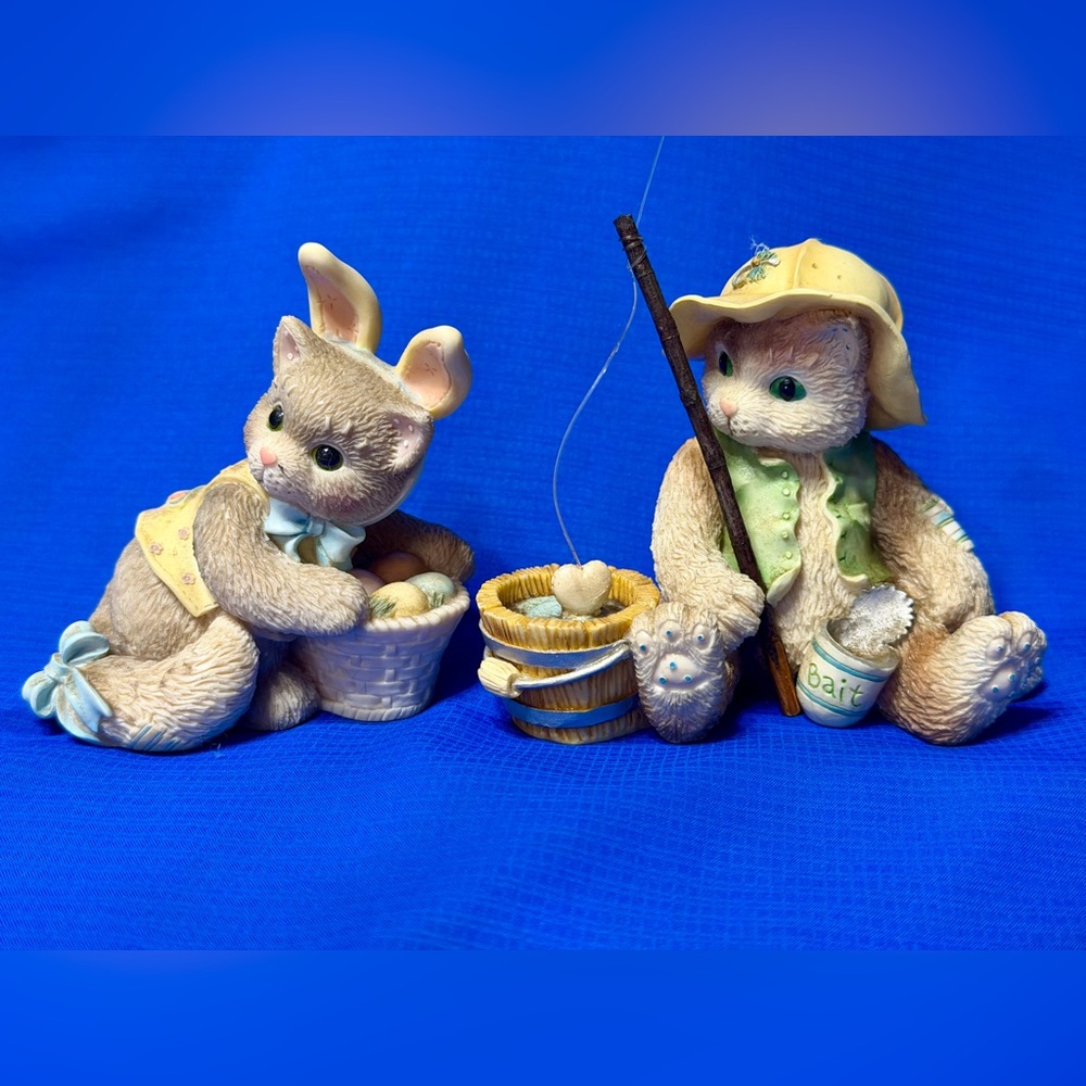 VTG ~ Calico Kittens ~ Set of Two ~ Both are numbered.